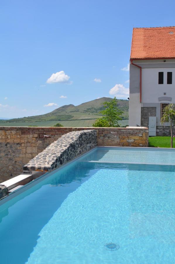 Oblik Resort Louny Eksteriør bilde