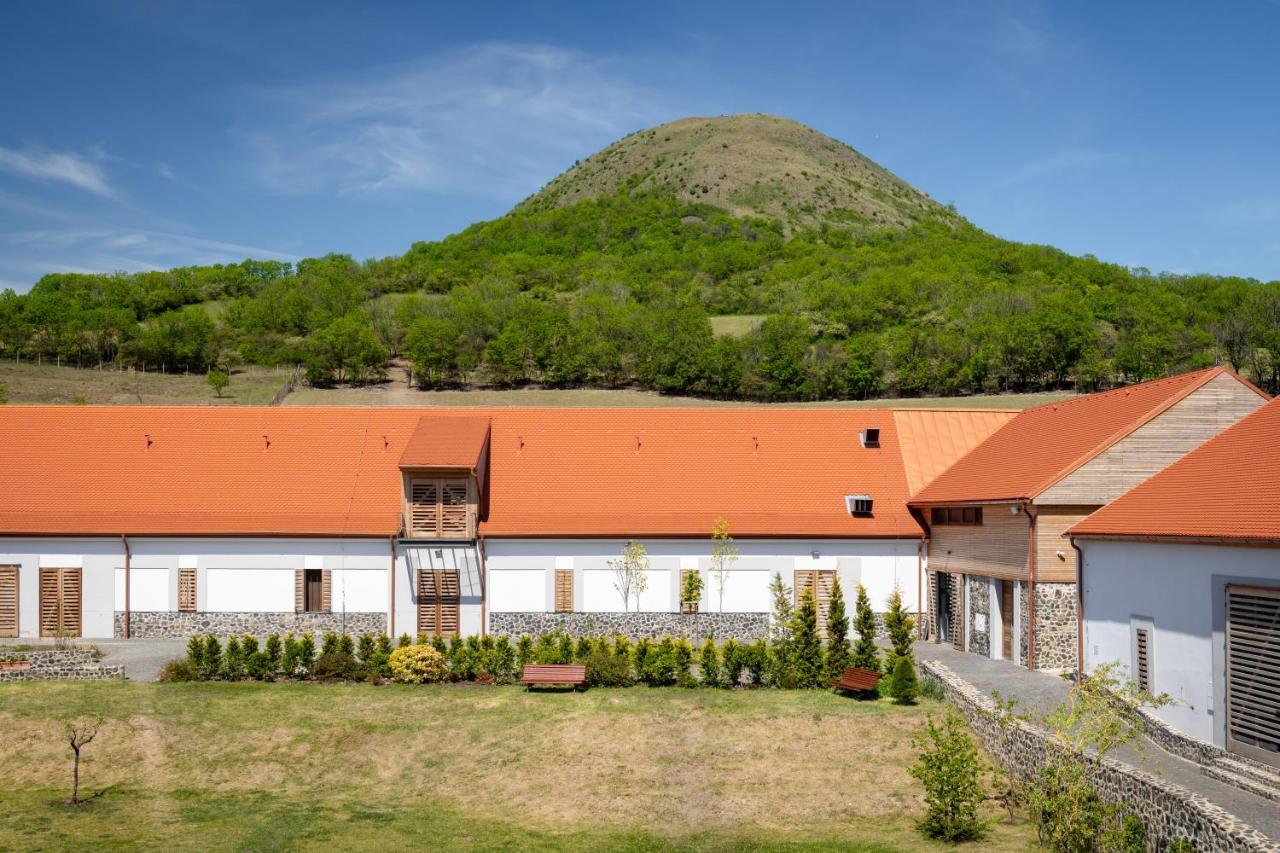 Oblik Resort Louny Eksteriør bilde