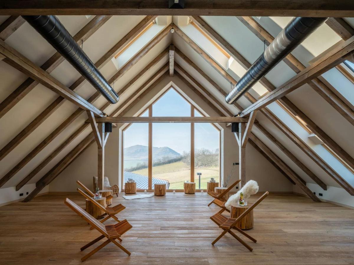 Oblik Resort Louny Eksteriør bilde