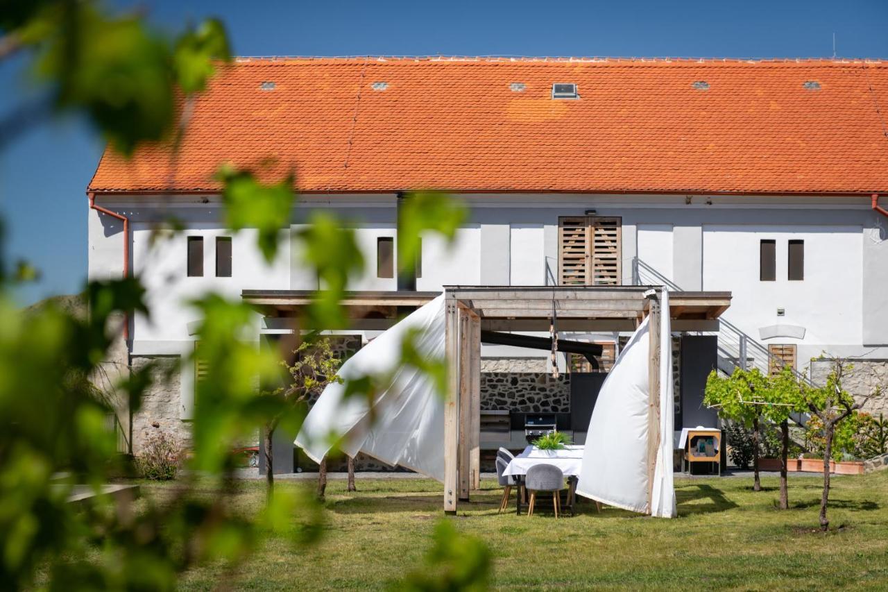 Oblik Resort Louny Eksteriør bilde