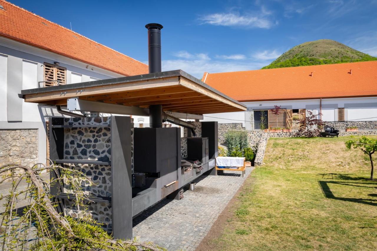 Oblik Resort Louny Eksteriør bilde