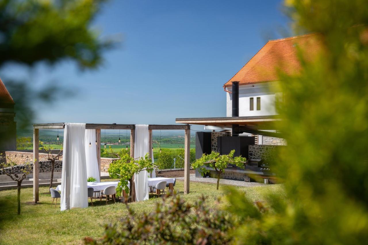 Oblik Resort Louny Eksteriør bilde