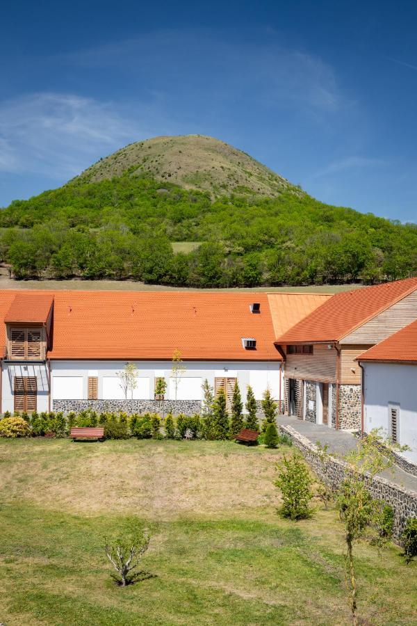 Oblik Resort Louny Eksteriør bilde